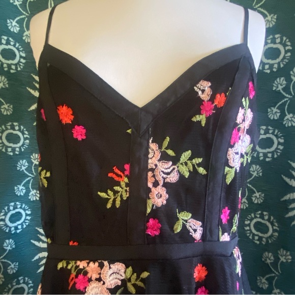Lulu’s Favorite Fleur Black Mesh Floral Embroidered Skater Dress Sz L NWT - Picture 11 of 15